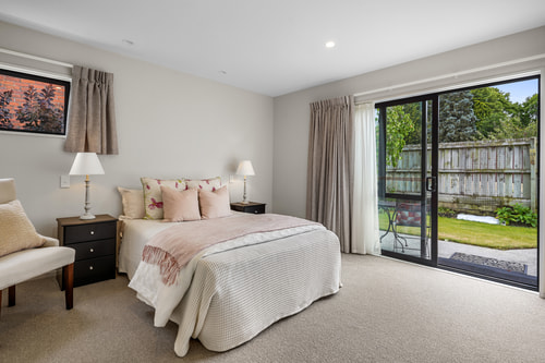 004_Open2view_ID585850-1-45_Burnett_St