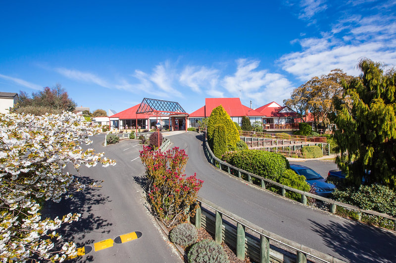 Redroofs Lifecare_02